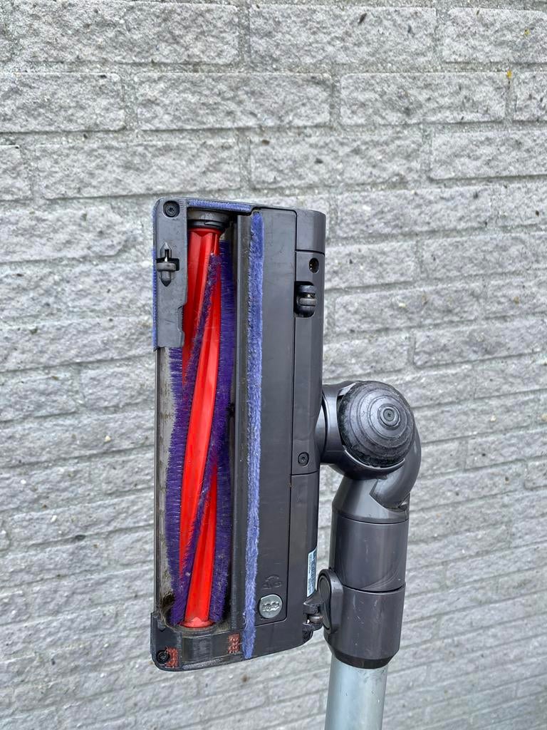 Dyson V6 steelstofzuiger, Gebruikt, Stofzuiger, Ophalen of Verzenden, Minder dan 1200 watt