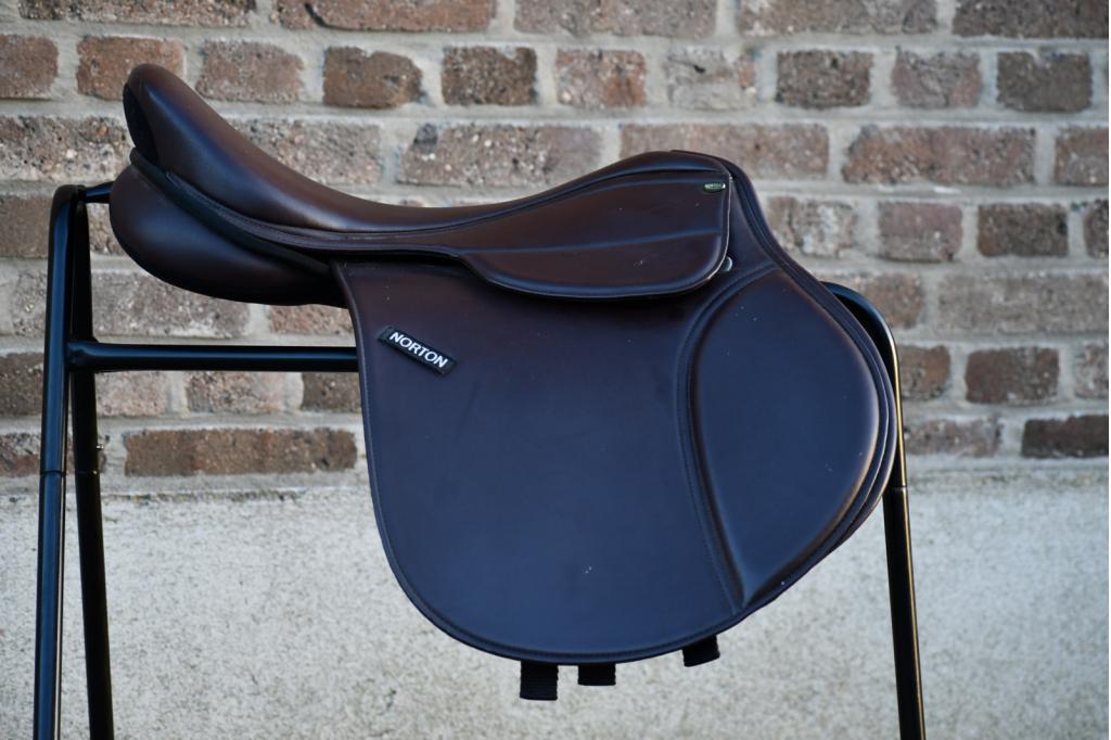 Lichtgewicht zadels te koop, Niet ingevuld, Niet ingevuld, Niet ingevuld