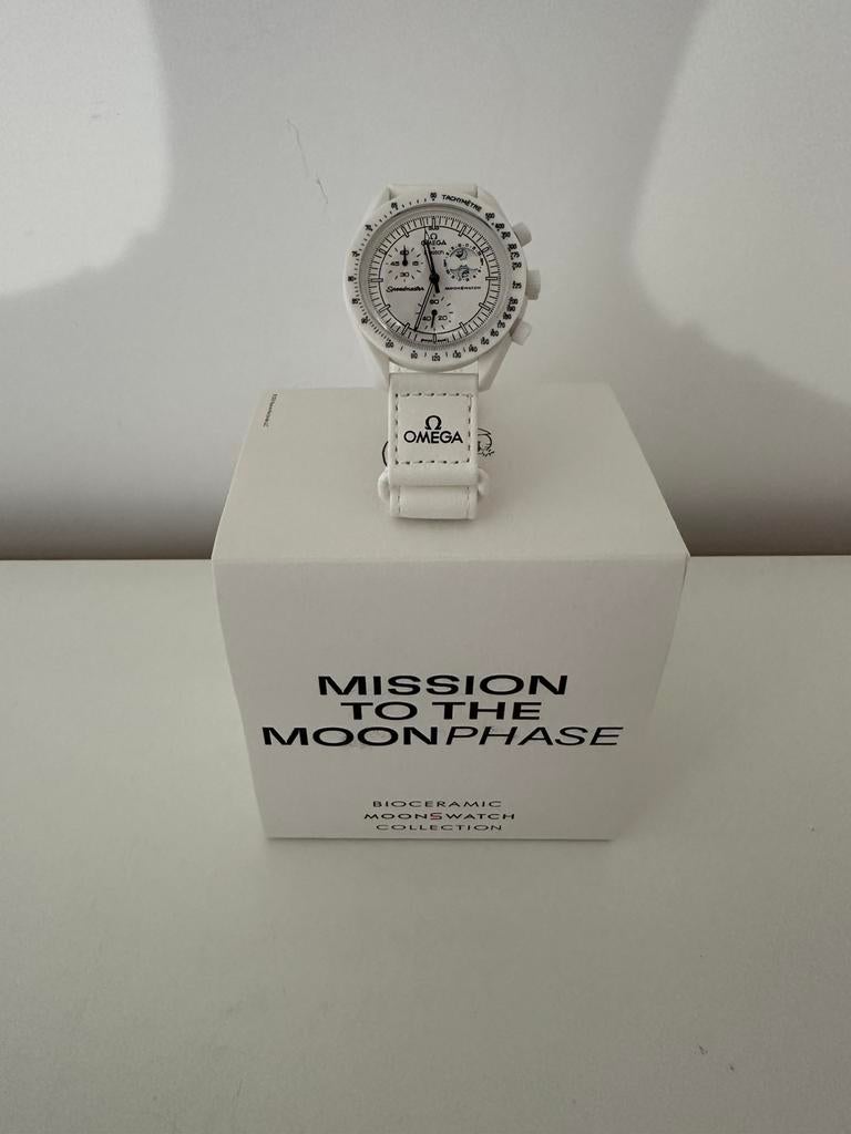 Omega x Swatch Mission to the MoonPhase Snoopy, Verzenden, Nieuw