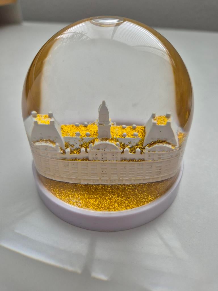 Sneeuwbol De Bijenkorf Amsterdam & Klevering, Ophalen of Verzenden