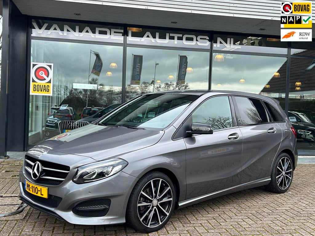 Mercedes-Benz B-klasse 180 Activity Edition Aut. Leer Navi P, 1325 kg, Gebruikt, 4 cilinders, USB