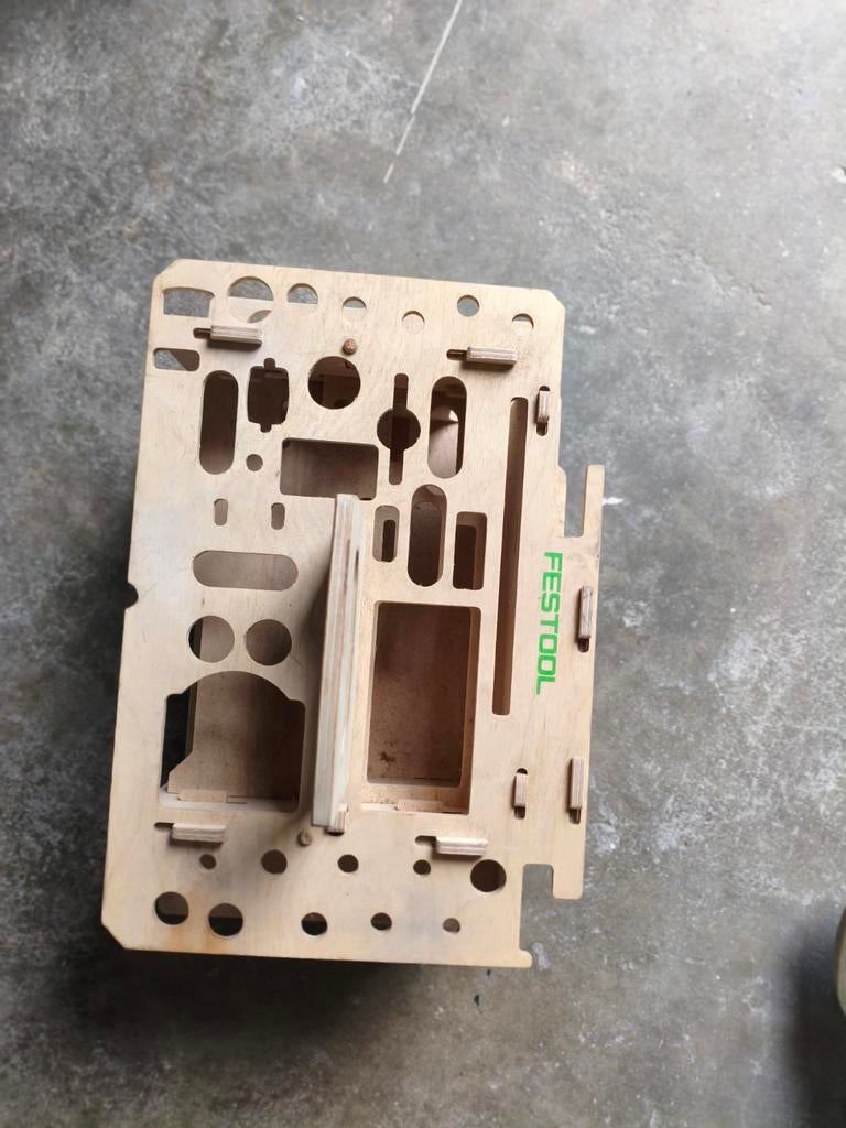 Festool gereedschap houder, Ophalen