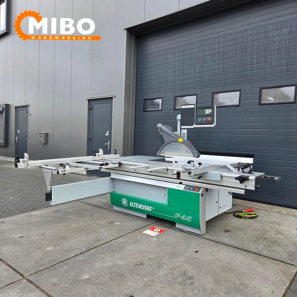 Altendorf F45 Formaatzaag vol opties *** cnc gestuurd