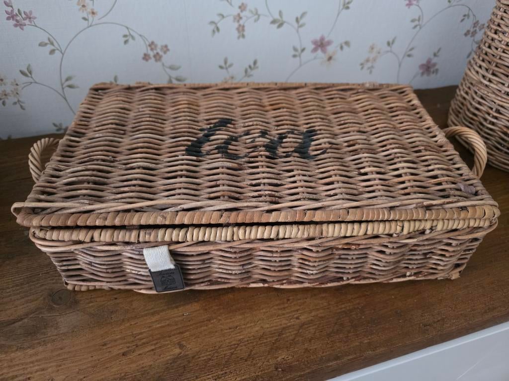 Prachtige Riviera maison theedoos, Ophalen of Verzenden, Zo goed als nieuw, Rechthoekig, Riet