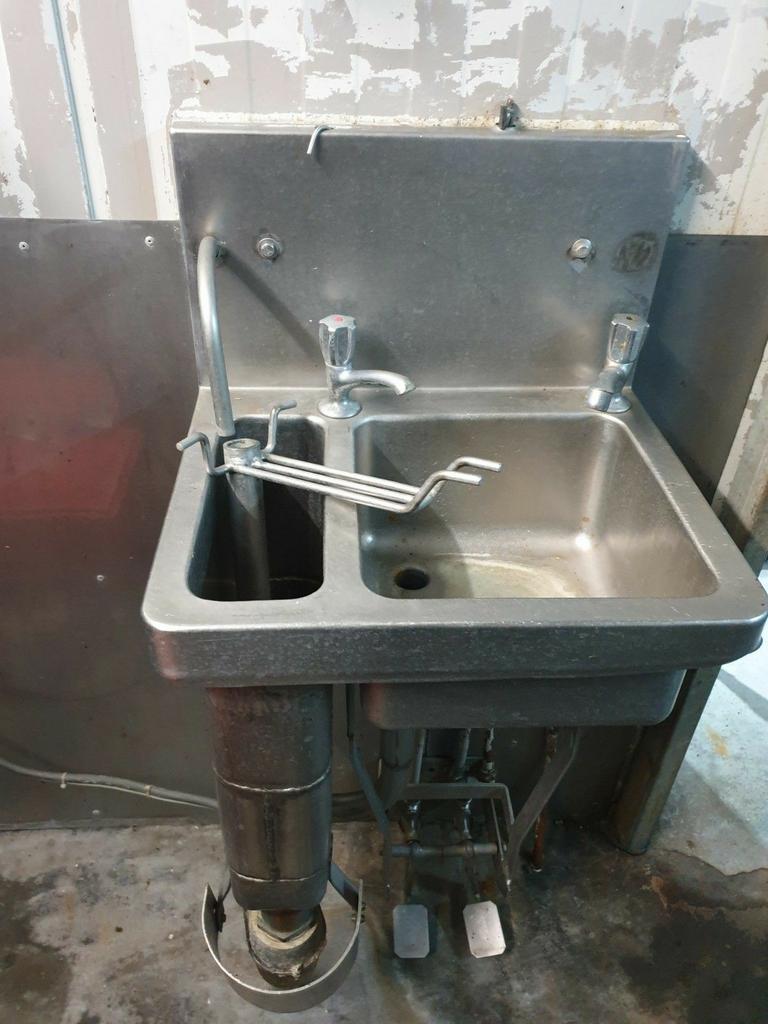 Sterilisator voor messen, Ophalen