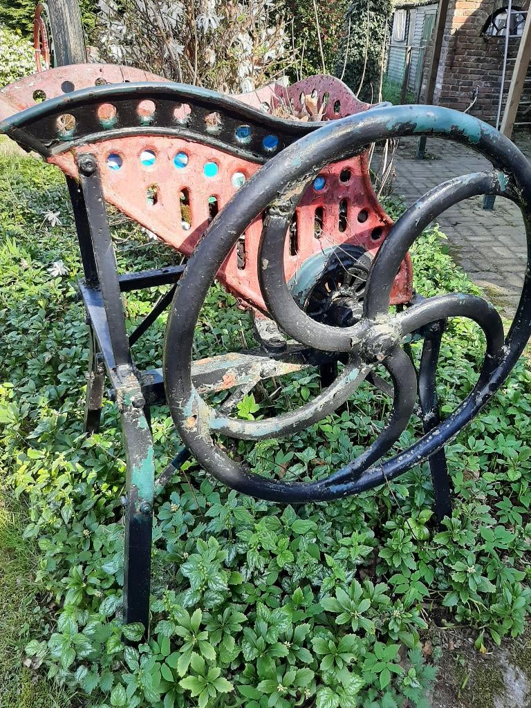 Oude bietenmolen, Antiek en Kunst, Antiek | Gereedschap en Instrumenten, Ophalen