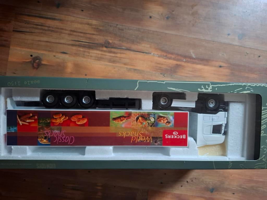 Beckers Lion Toys vrachtwagen schaal 1:50, Ophalen of Verzenden