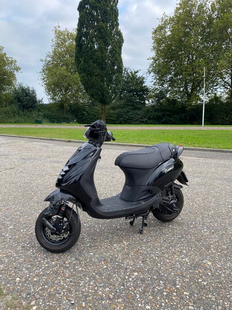 Piaggio Zip SP H2O 2takt origineel, full Carbon, Ophalen of Verzenden, Zo goed als nieuw, Overige typen, Piaggio