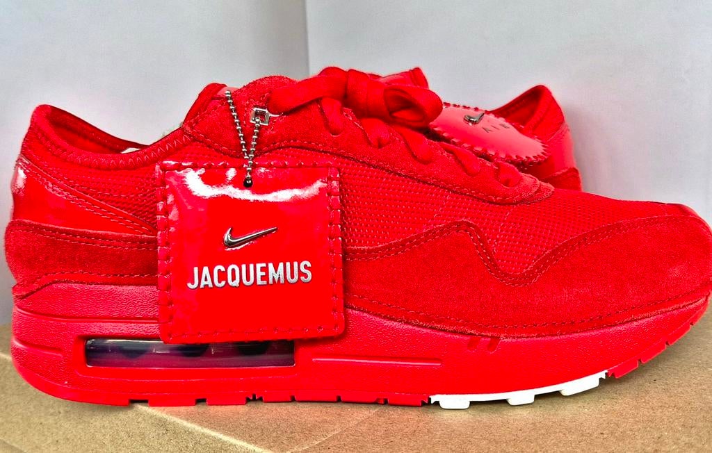 Nike Air Max 1 Jacquemus SP - Maat 42 - Nieuw in doos, Kleding | Dames, Schoenen, Nike, Nieuw, Ophalen of Verzenden, Sneakers of Gympen