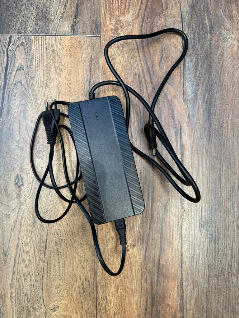 Tenways CGO Charger, Ophalen of Verzenden, Zo goed als nieuw