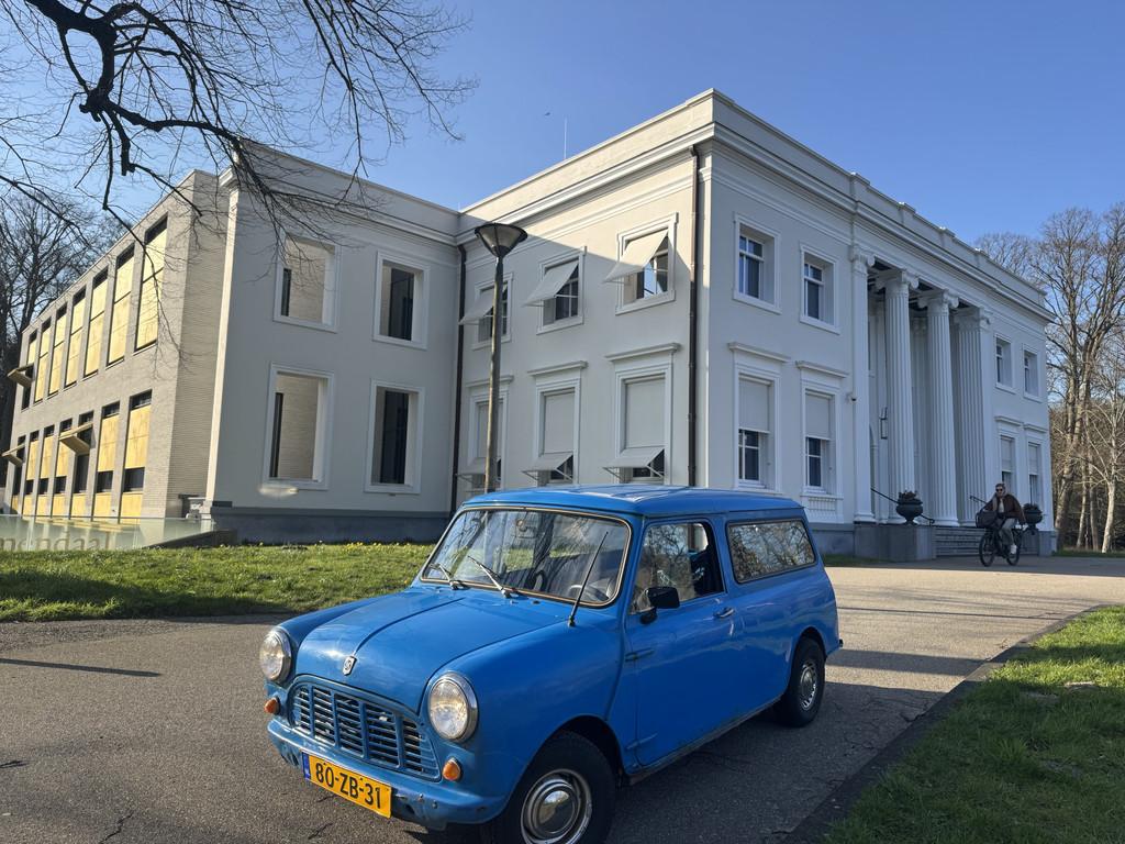 MINI 1000 VAN, UNIEK (bj 1981), Auto's, Gebruikt, 4 cilinders, Bedrijf, Handgeschakeld