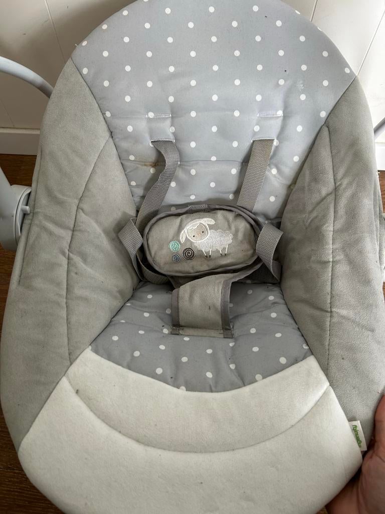 Automatische schommelstoel met muziek en gordel, Kinderen en Baby's, Kinderstoelen, Ophalen of Verzenden, Gebruikt, Overige typen