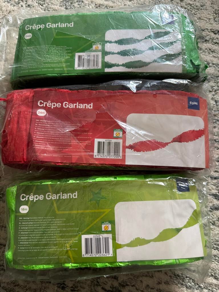Crêpe Garland groen en rood, Ophalen of Verzenden, Nieuw, Versiering, Overige