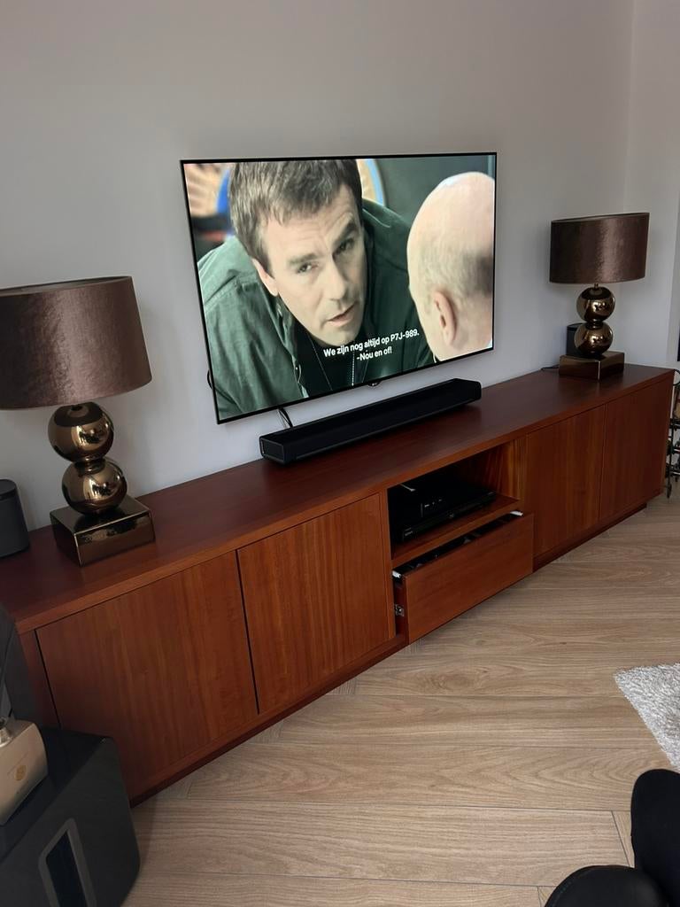 Prachtig TV meubel massief mahoniehout, Ophalen of Verzenden, Zo goed als nieuw, 200 cm of meer, Minder dan 100 cm