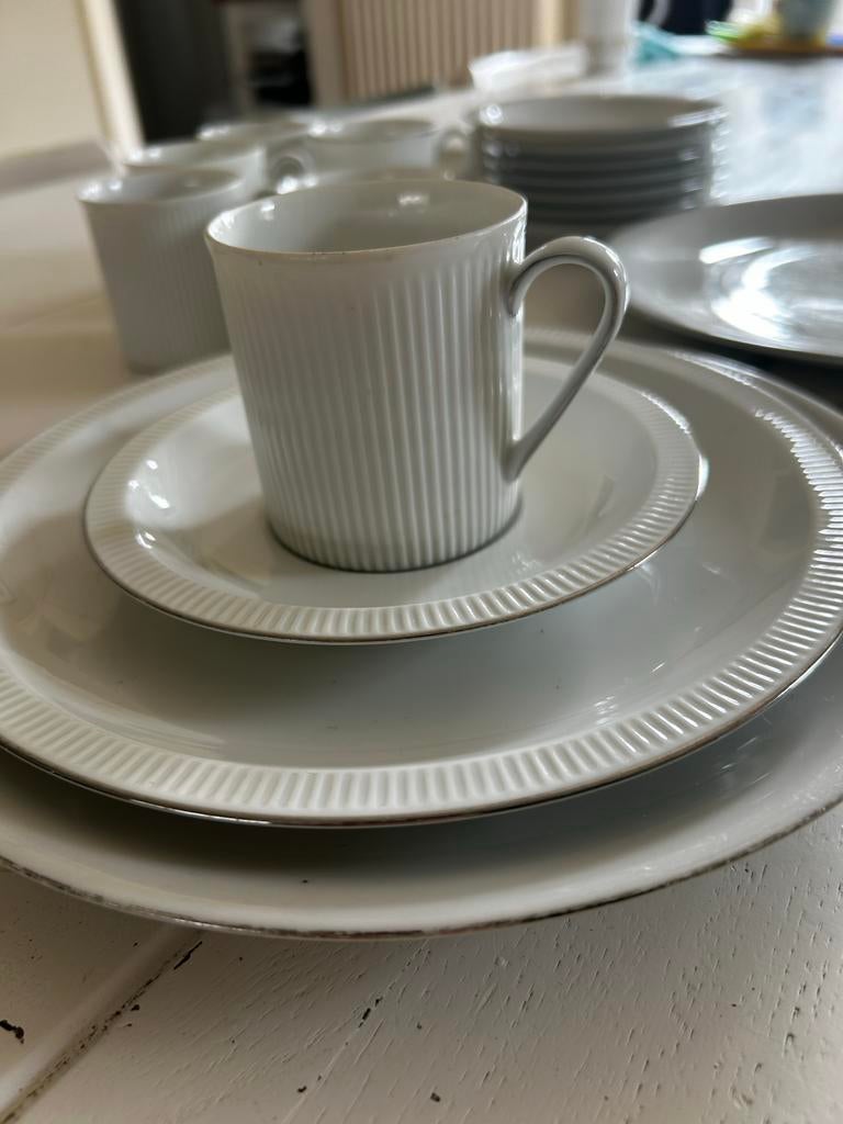 Serviesdelen Arzberg Cannelee wit geribbeld zilveren rand, Huis en Inrichting, Keuken | Servies, Ophalen, Gebruikt, Overige stijlen