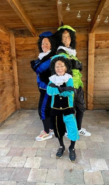 Te huur volop piet pieten pakken slechts 15 euro bel snel, Ophalen, Zo goed als nieuw