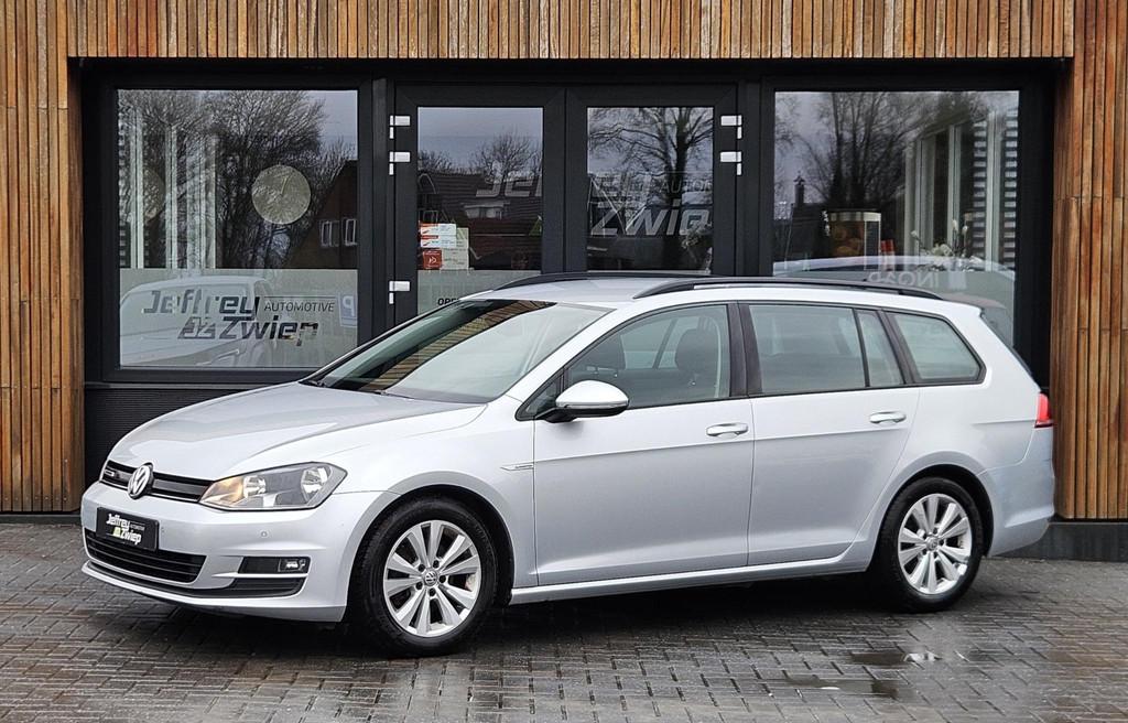 Volkswagen Golf Variant 1.0 TSI Comfortline navi. trekhaak., Voorwielaandrijving, Stof, Gebruikt, Navigatiesysteem