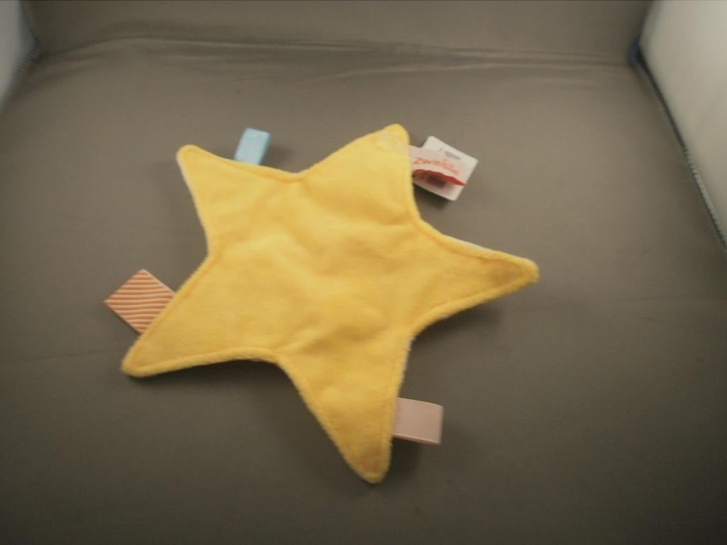 zwitsal knisper ster doekje geel/wit noppen velours labels, Ophalen of Verzenden, Nieuw, Overige typen