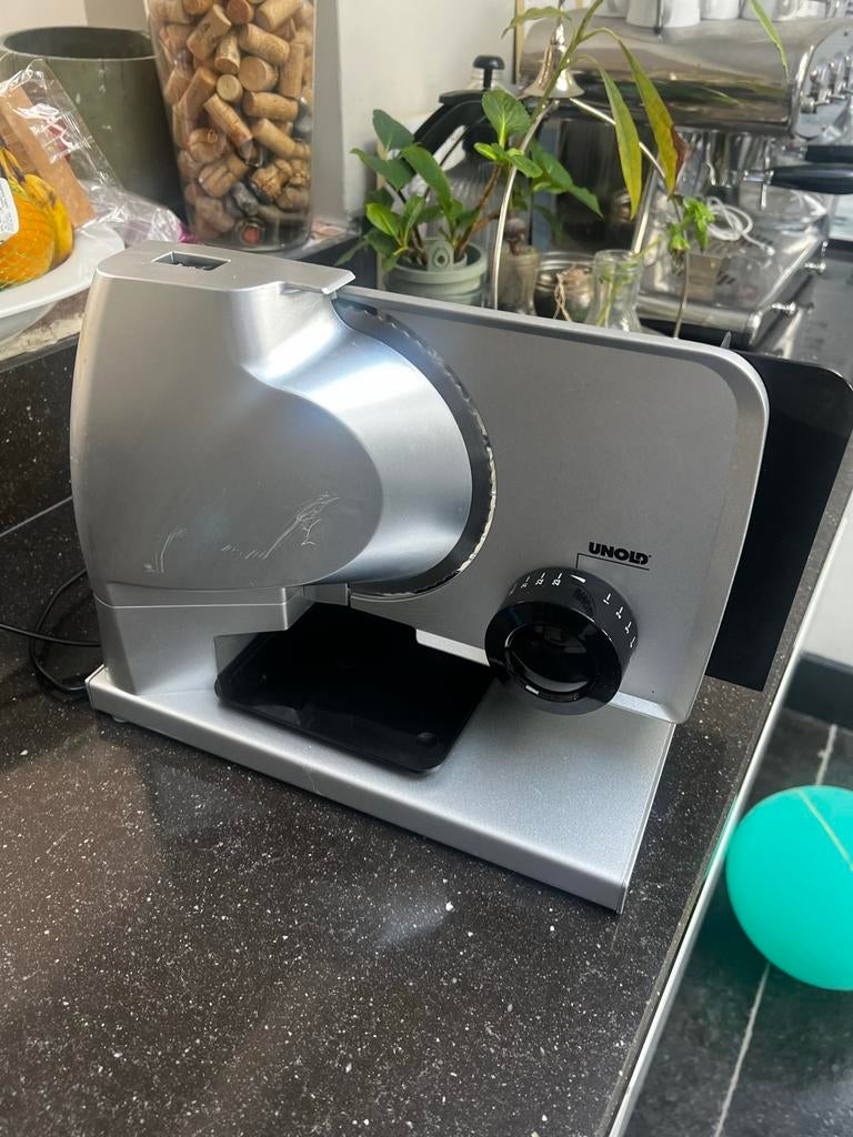 UNOLD Snijmachine - Brood, vlees en kaas snijden, Ophalen of Verzenden, Gebruikt