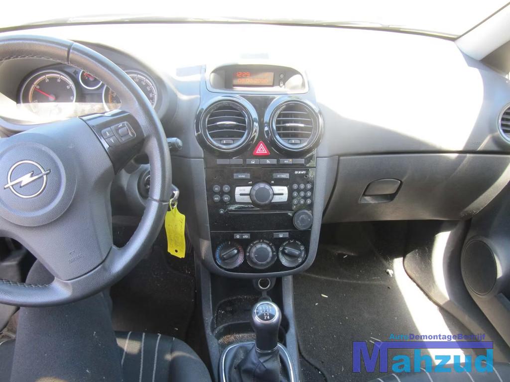 CORSA D GASPEDAAL RADIO LUCHTROOSTERS BEKERHOUDER AUX KABEL, Auto-onderdelen, Gebruikt, Opel Automobile GmbH, Ophalen of Verzenden