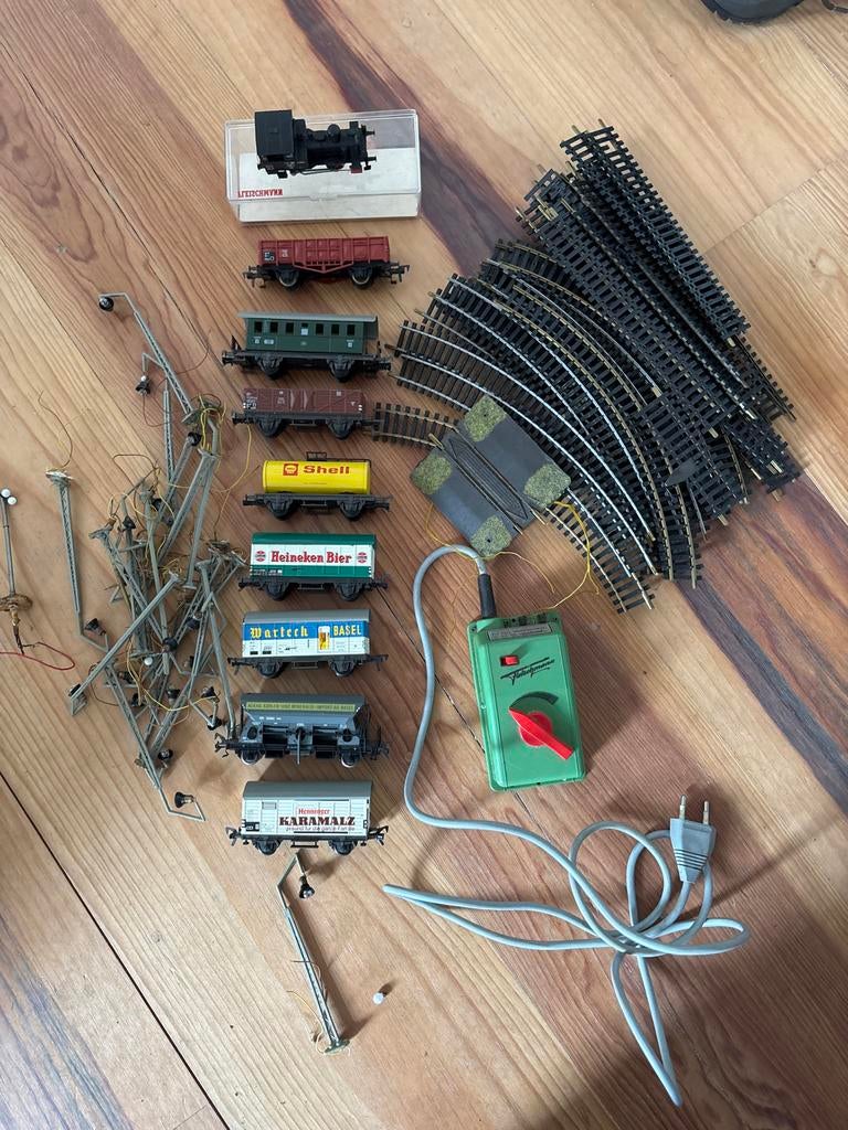 Fleischmann modeltrein set met rails en wagons, Wisselstroom, Fleischmann, Ophalen of Verzenden, Analoog
