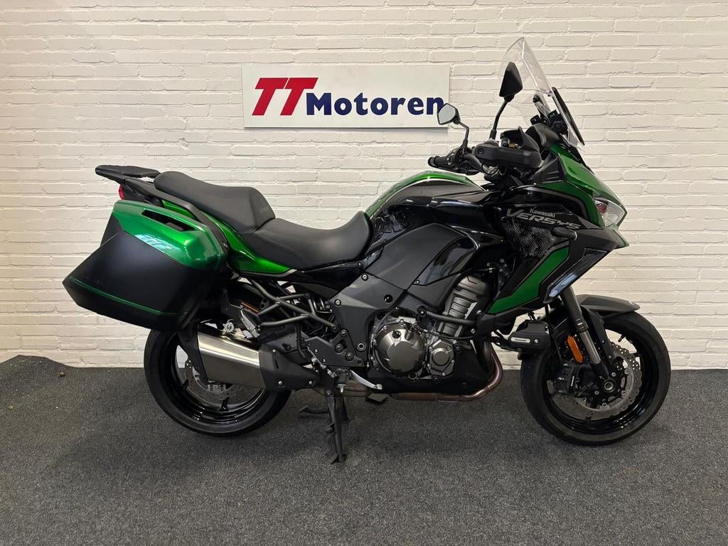 KAWASAKI VERSYS 1000 SE TOURER PLUS (bj 2022) 8,406 km, 4 cilinders, Motorrijbewijs A, Bedrijf, Onbekend