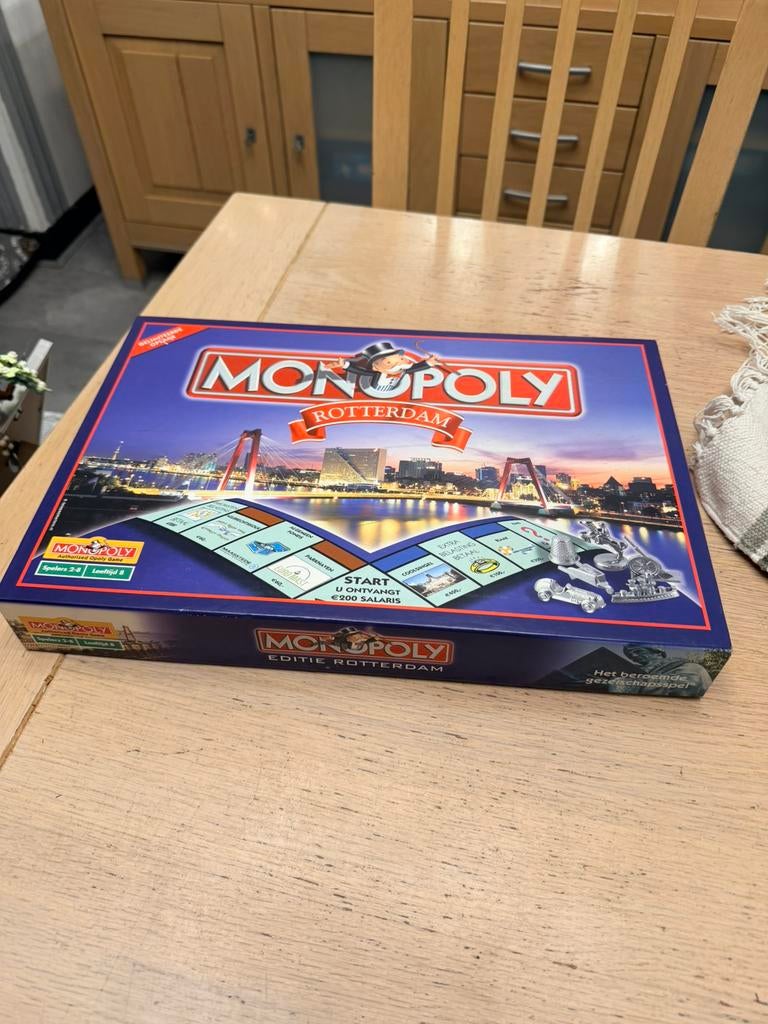 Monopoly Rotterdam limited 1e editie nieuw in de verpakking, Ophalen of Verzenden, Zo goed als nieuw