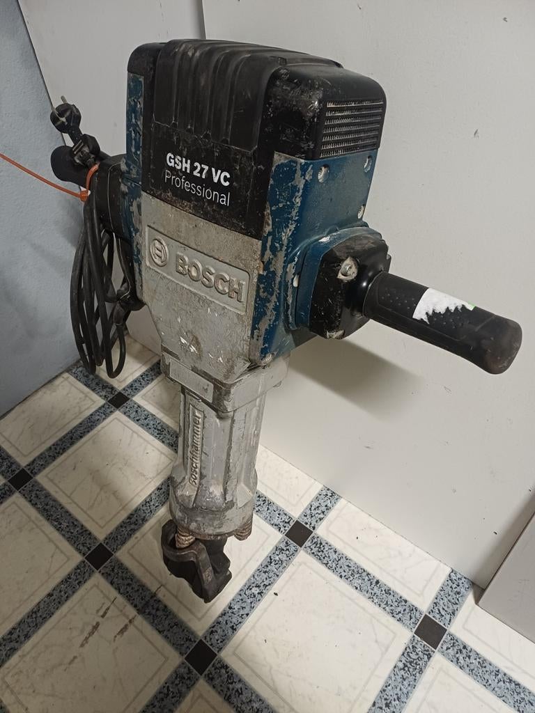 Te huur Bosch GSH 27 VC Professional Breekhamer, Doe-het-zelf en Verbouw, Gereedschap | Boormachines, Gebruikt, Boor- en/of Breekhamer