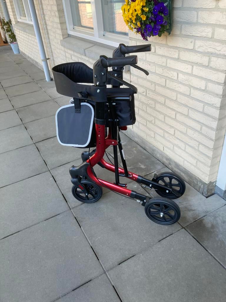 Rollator nog geen jaar oud, Diversen, Ophalen of Verzenden, Zo goed als nieuw