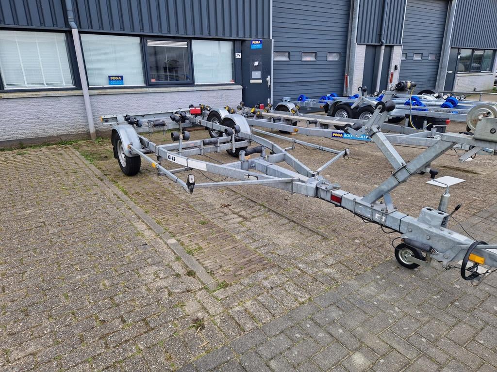 Kalf geremde kanteltrailer met een 1350KG as en kenteken!!!, Minder dan 1500 kg, Overige typen, Ophalen of Verzenden, Zo goed als nieuw