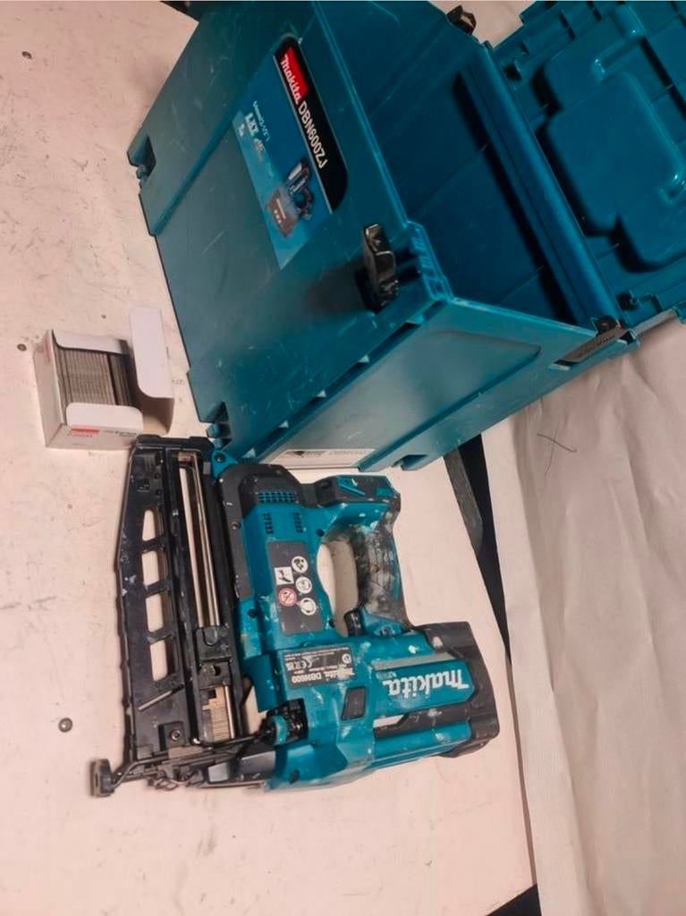 Makita DBN600ZJ Accu Afwerktacker 16Ga 18V Basic tacker body, Ophalen of Verzenden, Makita, N.v.t, N.v.t