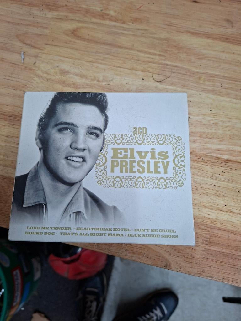 zgan 3 cd box elvis presley, Ophalen of Verzenden, Zo goed als nieuw, Pop