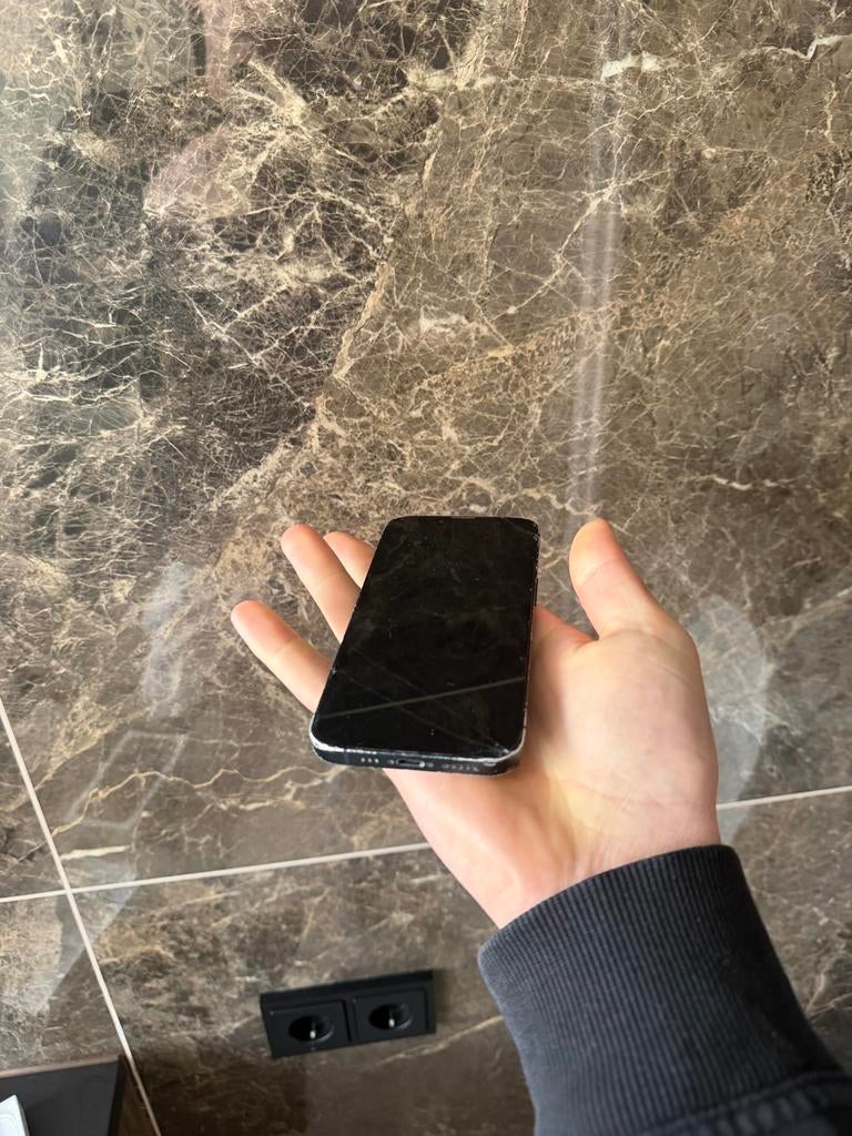 iPhone 13 - Beschadigd (voor onderdelen/reparatie), Telecommunicatie, Ophalen, 128 GB, Zwart, IPhone 13