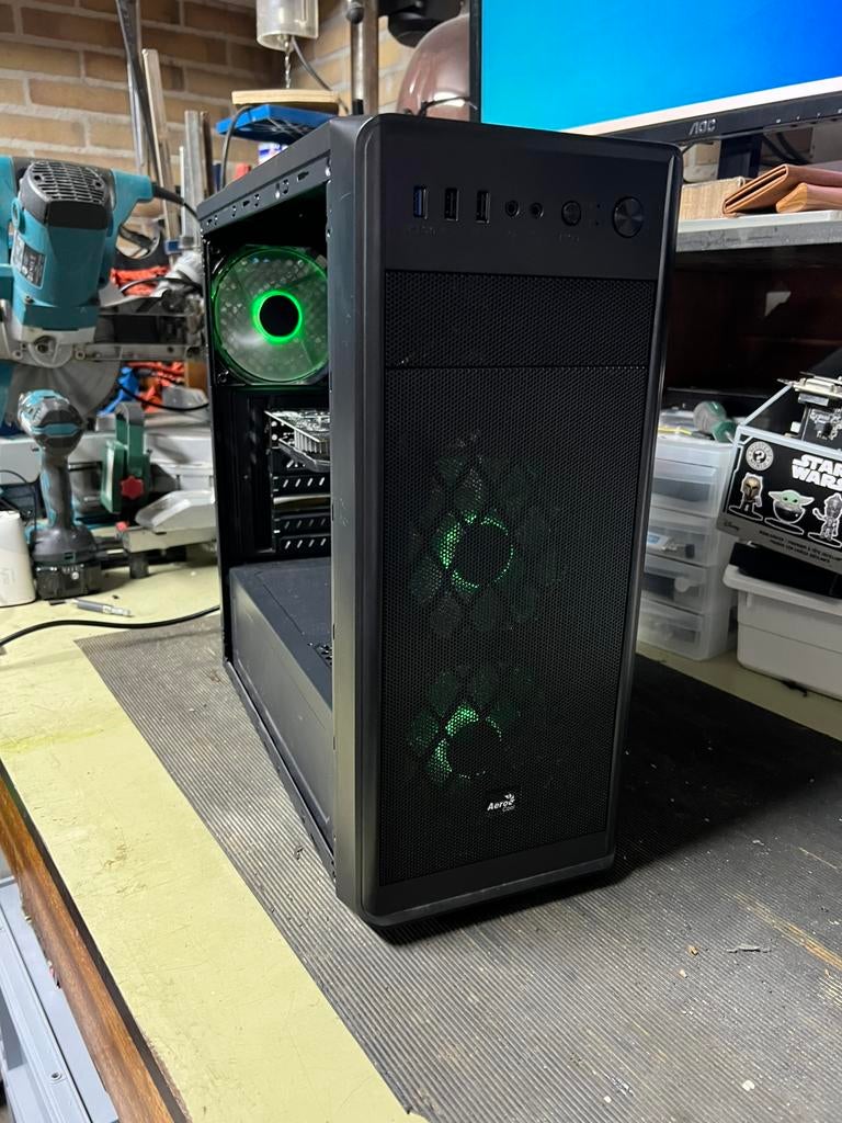 Leuke beginners game pc, Computers en Software, Desktop Pc's, Ophalen of Verzenden, Zo goed als nieuw, Gaming, HDD