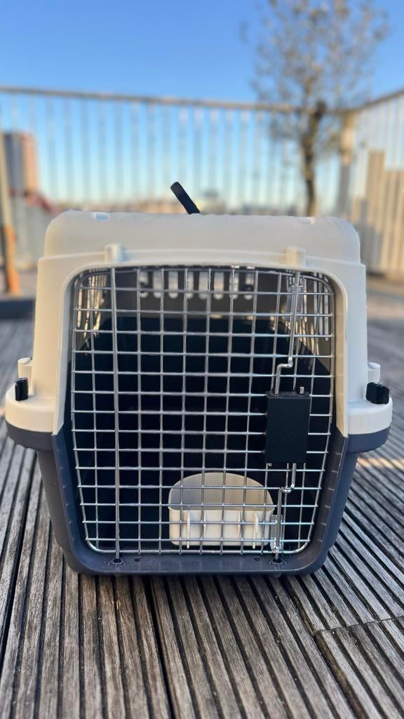 Honden en katten transportbox, Ophalen, Zo goed als nieuw