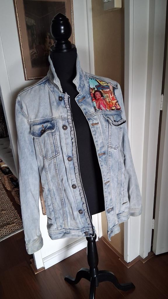 Stoer spijkerjack. Leuke details. Maat L, Ophalen of Verzenden, Zo goed als nieuw