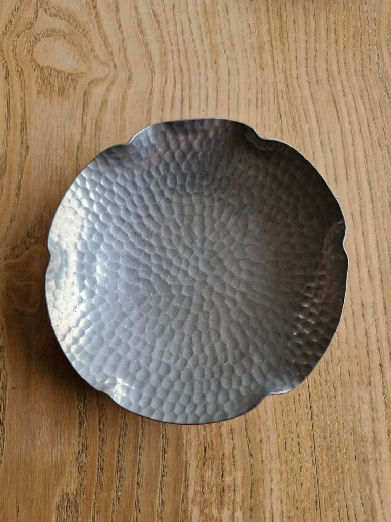 Gehamerd schaaltje, Antiek en Kunst, Antiek | Tin, Ophalen of Verzenden