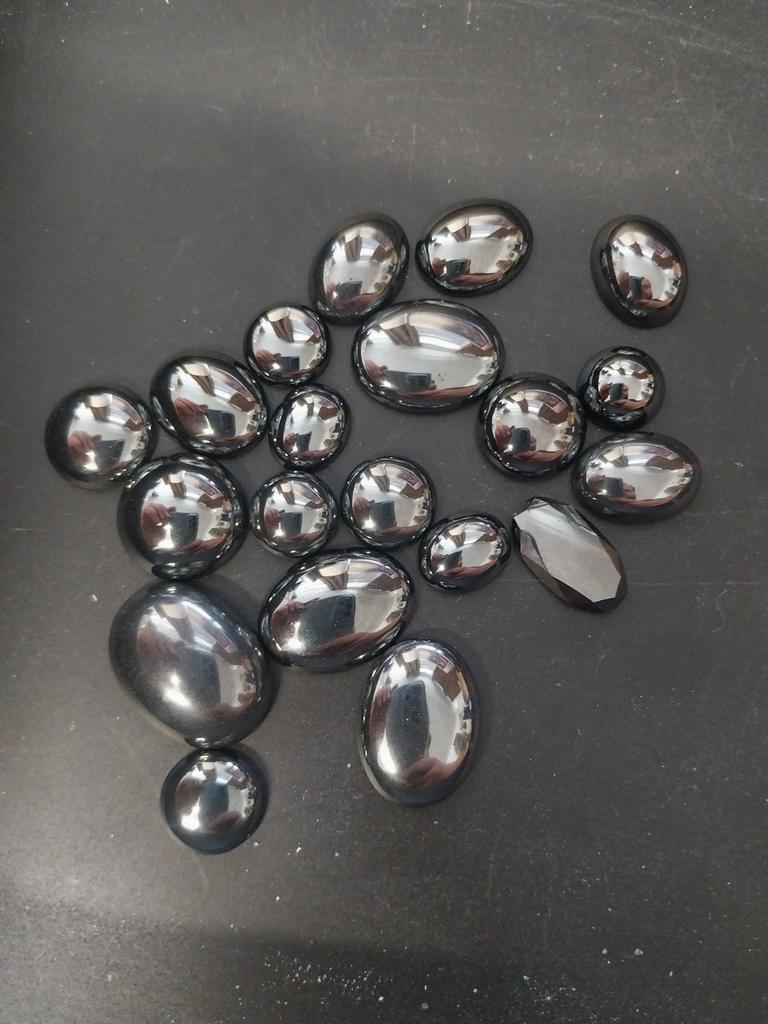 Partij hematiet cabochons rond ovaal, Ophalen of Verzenden, Zo goed als nieuw