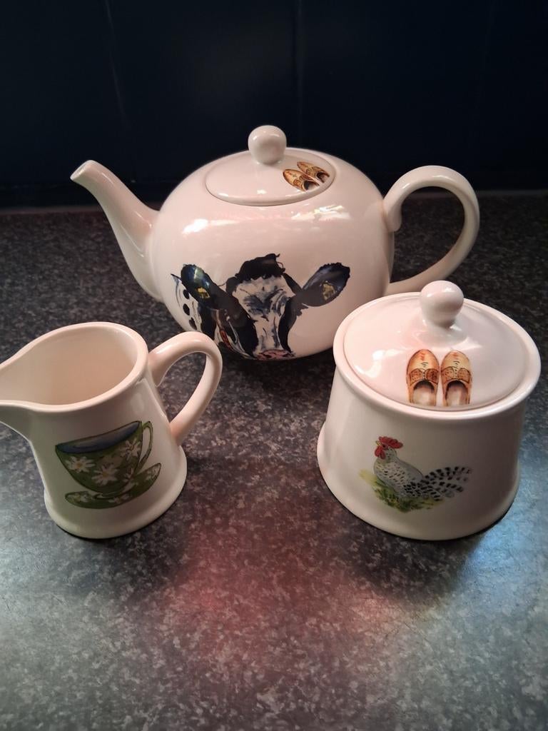 Alie Kruse-Kolk theeservies met boerderijmotieven, Ophalen, Keramiek, Overige stijlen, Overige typen