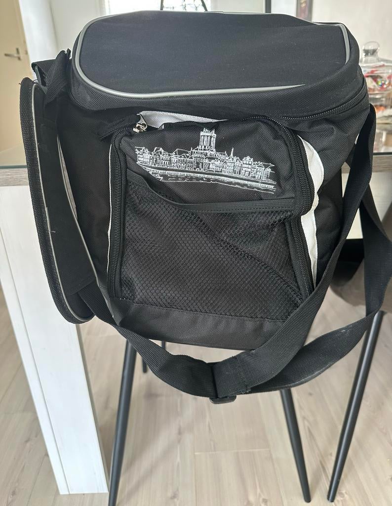 Nieuwe fiets/koeltas met isoleerfles skyline Deventer opdruk, Ophalen of Verzenden, Nieuw