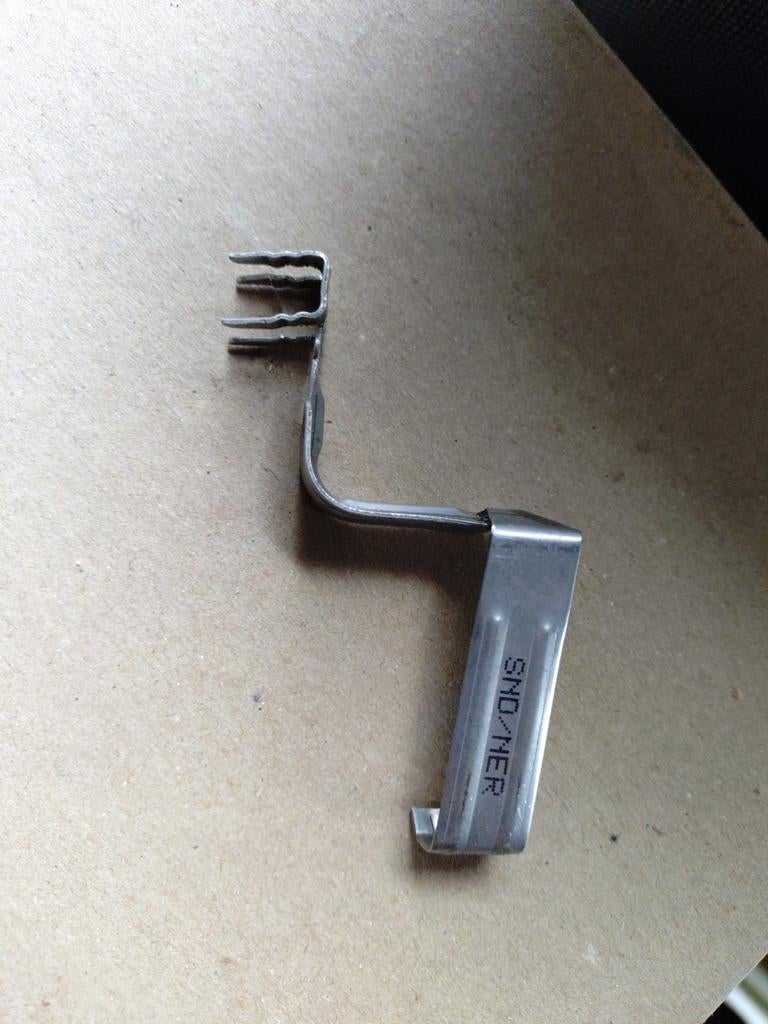 Euro panhaak sneldekker Monier, volle nieuwe doos 250 stuks, Nieuw, Ophalen of Verzenden, Dakpannen, Metaal