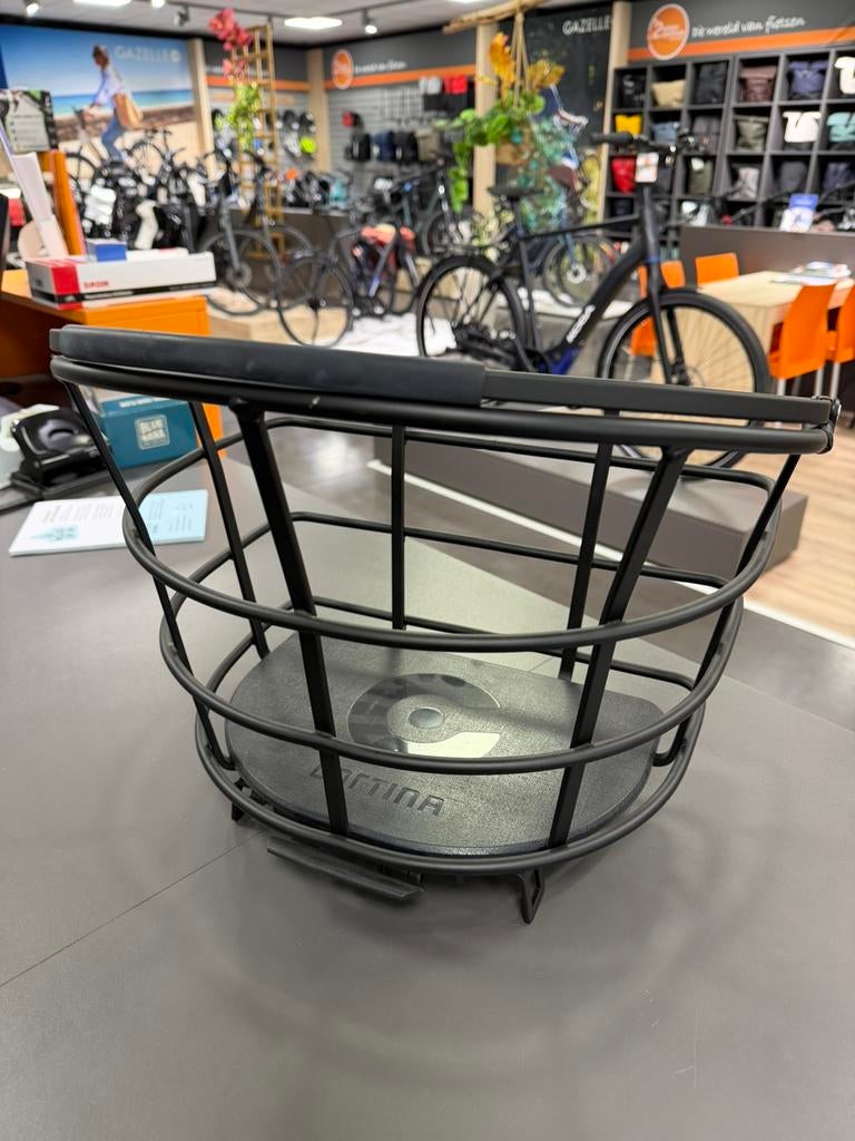 Cortina mand Tokyo van €58,50 voor €24,95, Fietsen en Brommers, Fietsaccessoires | Fietsmanden, Ophalen of Verzenden, Nieuw, Fietsmand