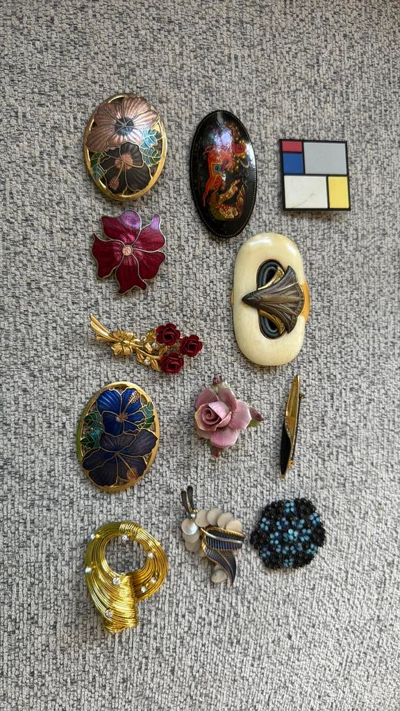 Vintage broches, Ophalen of Verzenden, Zo goed als nieuw, Overige kleuren, Overige materialen