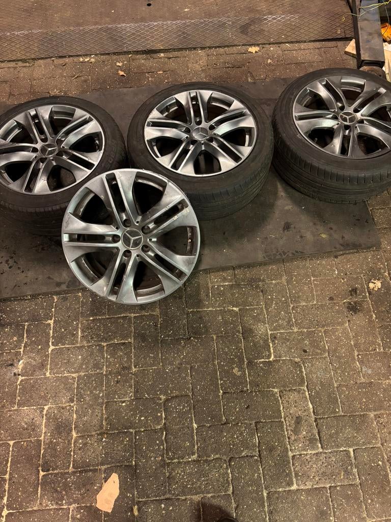 Mercedes velgen w124 w212 w639 viano e klasse 8 loch 17, Auto-onderdelen, Banden en Velgen, Ophalen, Gebruikt, Velg(en), 17 inch