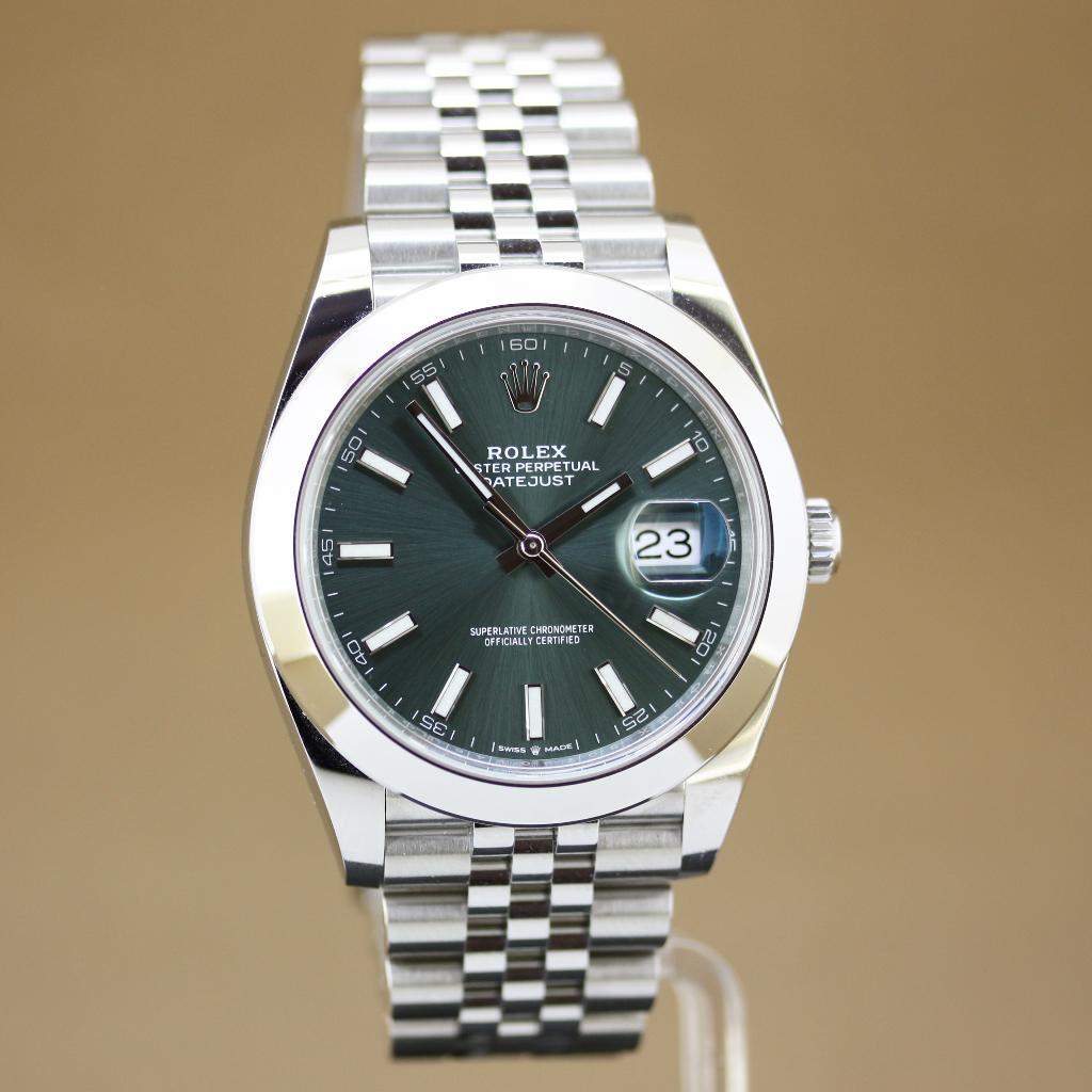 Rolex Datejust 41 126300 Green Jubilee, Staal, Polshorloge, Ophalen of Verzenden, Zo goed als nieuw