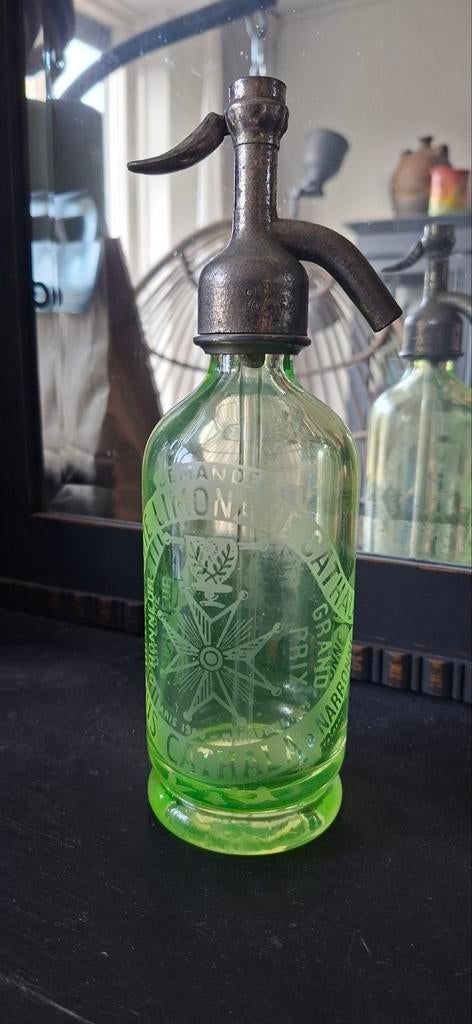 Spuitfles uranium, Antiek en Kunst, Antiek | Glas en Kristal, Ophalen of Verzenden