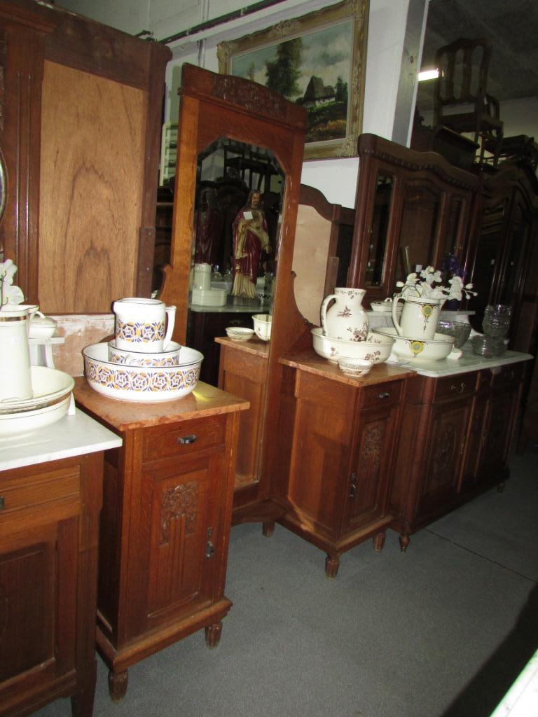 antieke eiken kaptafel commode met rood marmer 300,00, 100 tot 150 cm, Klassiek antiek eiken, Ophalen of Verzenden, Zo goed als nieuw