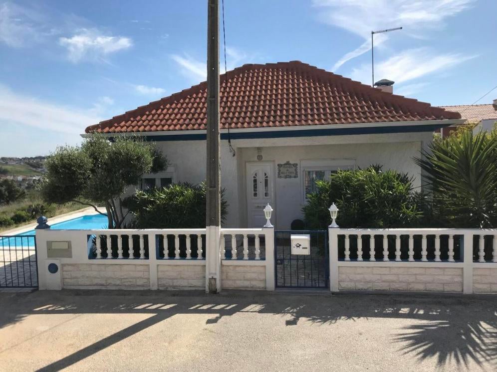 Villa met zwembad kust van Lissabon, Lissabon en Midden-Portugal, Dorp, Wasmachine, Eigenaar