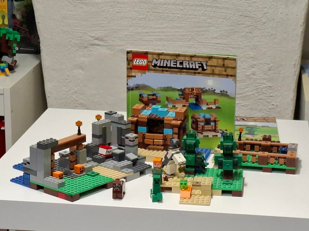 Lego minecraft set 21135, Kinderen en Baby's, Speelgoed | Duplo en Lego, Ophalen of Verzenden, Zo goed als nieuw