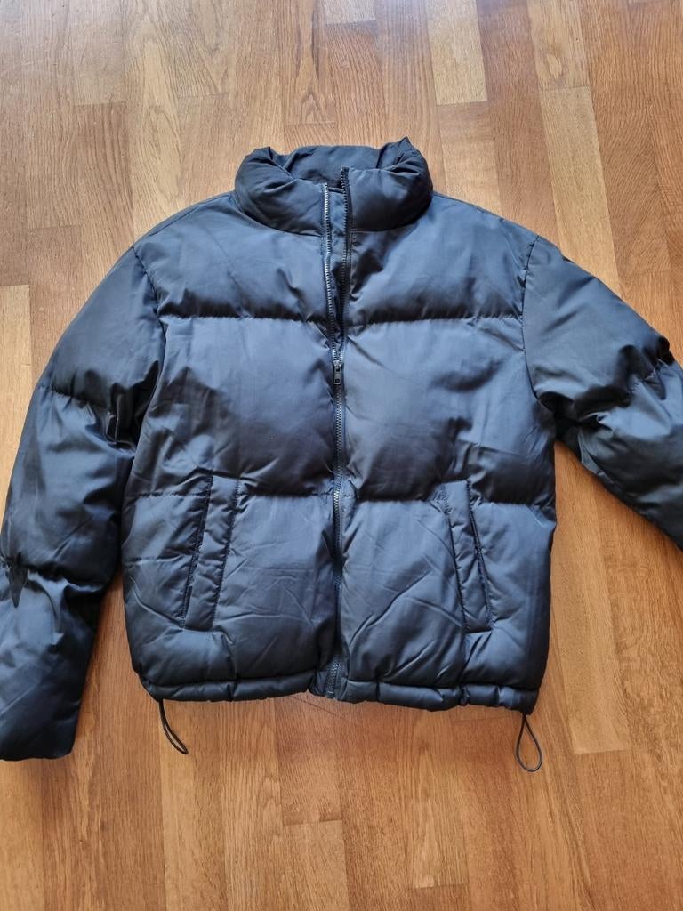 Zwarte Distrikt jack maat M, Kleding | Heren, Jassen | Winter, Maat 48/50 (M), Zwart, Ophalen of Verzenden, Gedragen